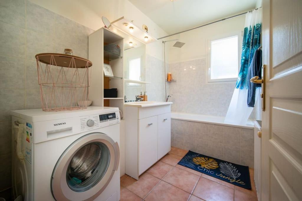 Appartement Tout Equipe Terrasse Et Parking Prive 마르세유 외부 사진